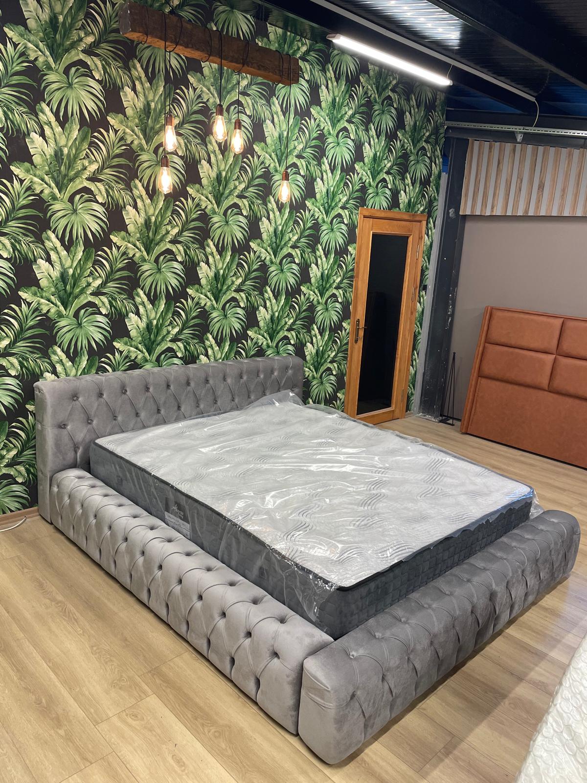 CROWN BETT